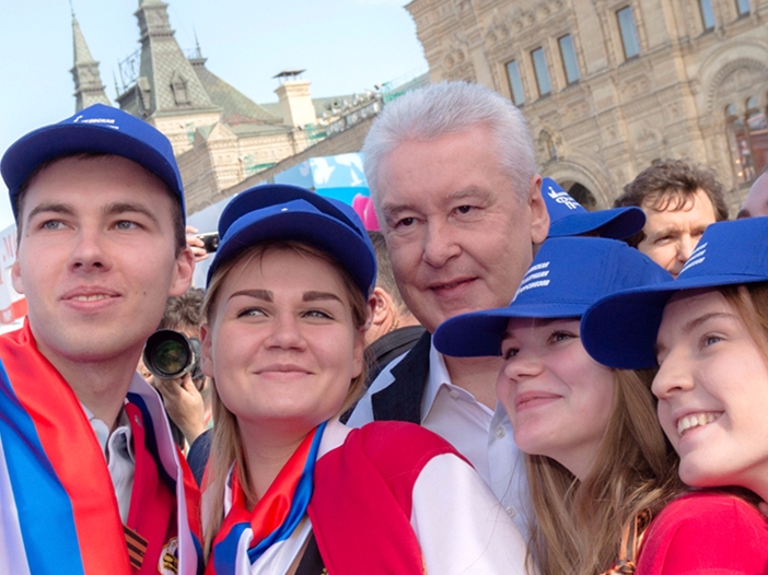 Мэр Москвы Сергей Собянин на первомайской демонстрации