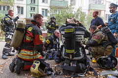 В Москве прошло опытное пожарно-тактическое учение с применением пневматической пеногенерирующей установки «CAFS и Sky Cafs»